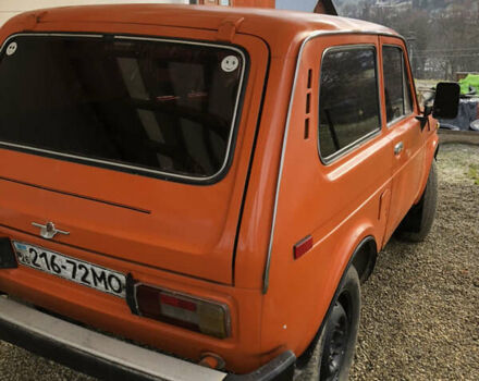 Желтый ВАЗ 2121 Нива, объемом двигателя 1.6 л и пробегом 200 тыс. км за 1650 $, фото 7 на Automoto.ua