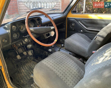 Жовтий ВАЗ 2121 Нива, об'ємом двигуна 1.6 л та пробігом 73 тис. км за 2500 $, фото 7 на Automoto.ua