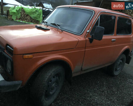 Желтый ВАЗ 2121 Нива, объемом двигателя 1.6 л и пробегом 200 тыс. км за 1750 $, фото 13 на Automoto.ua
