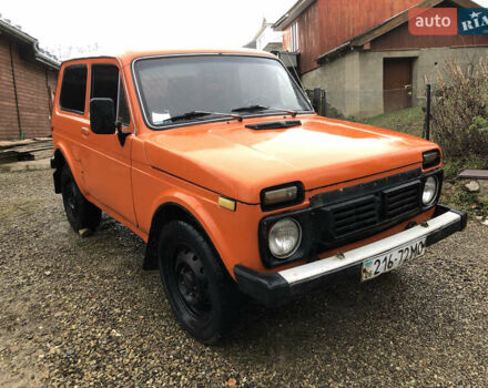 Желтый ВАЗ 2121 Нива, объемом двигателя 1.6 л и пробегом 200 тыс. км за 1750 $, фото 1 на Automoto.ua
