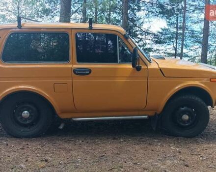 Жовтий ВАЗ 2121 Нива, об'ємом двигуна 1.69 л та пробігом 80 тис. км за 3500 $, фото 4 на Automoto.ua