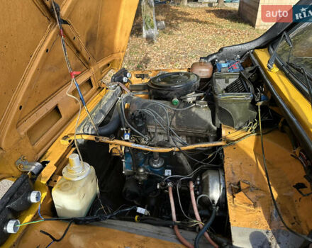 Желтый ВАЗ 2121 Нива, объемом двигателя 1.6 л и пробегом 250 тыс. км за 2950 $, фото 11 на Automoto.ua