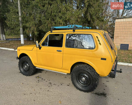 Желтый ВАЗ 2121 Нива, объемом двигателя 1.6 л и пробегом 250 тыс. км за 2950 $, фото 8 на Automoto.ua