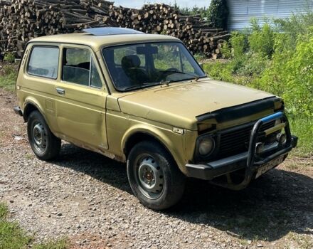 Желтый ВАЗ 2121, объемом двигателя 1.5 л и пробегом 333 тыс. км за 850 $, фото 1 на Automoto.ua