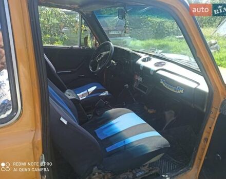 Жовтий ВАЗ 2121 Нива, об'ємом двигуна 1.6 л та пробігом 63 тис. км за 1100 $, фото 3 на Automoto.ua