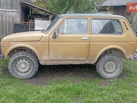 ВАЗ 2121 Нива 1978 в Самборе на Automoto.ua Желтый ВАЗ 2121 Нива, объемом двигателя 1.6 л и пробегом 200 тыс. км за 2100 $, фото 1 на Automoto.ua