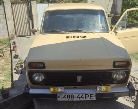 Желтый ВАЗ 2121 Нива, объемом двигателя 0 л и пробегом 225 тыс. км за 2000 $, фото 1 на Automoto.ua