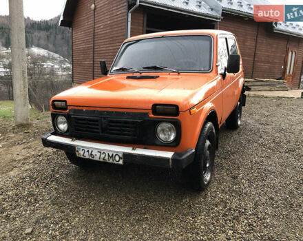 Желтый ВАЗ 2121 Нива, объемом двигателя 1.6 л и пробегом 200 тыс. км за 1750 $, фото 1 на Automoto.ua
