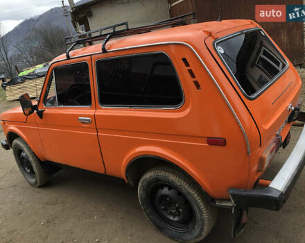Жовтий ВАЗ 2121 Нива, об'ємом двигуна 1.6 л та пробігом 200 тис. км за 1650 $, фото 1 на Automoto.ua