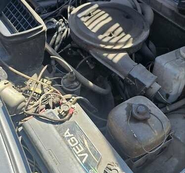 Серый ВАЗ 2121 Нива, объемом двигателя 1.57 л и пробегом 180 тыс. км за 1700 $, фото 4 на Automoto.ua