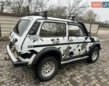 Сірий ВАЗ 2121 Нива, об'ємом двигуна 1.7 л та пробігом 100 тис. км за 2450 $, фото 7 на Automoto.ua