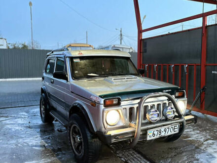 Серый ВАЗ 2121 Нива, объемом двигателя 1.6 л и пробегом 50 тыс. км за 1450 $, фото 1 на Automoto.ua