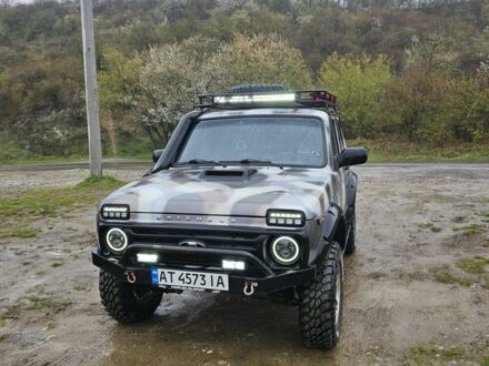 ВАЗ 2121 1992 у Івано-Франківську на Automoto.ua Сірий ВАЗ 2121, об'ємом двигуна 1.6 л та пробігом 104 тис. км за 5900 $, фото 1 на Automoto.ua