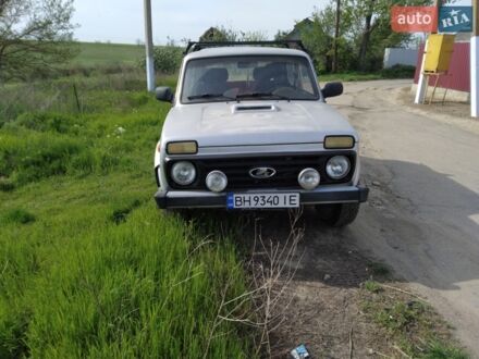 Серый ВАЗ 2121 Нива, объемом двигателя 1.6 л и пробегом 97 тыс. км за 1700 $, фото 1 на Automoto.ua