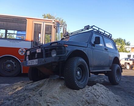 Синий ВАЗ 2121, объемом двигателя 1.6 л и пробегом 3 тыс. км за 3800 $, фото 5 на Automoto.ua