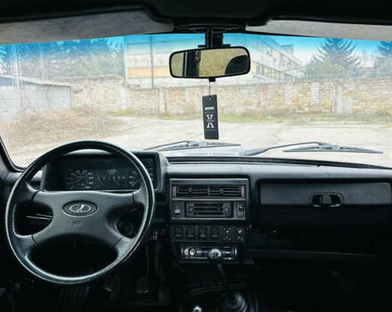 Синий ВАЗ 2121 Нива, объемом двигателя 1.6 л и пробегом 193 тыс. км за 2699 $, фото 18 на Automoto.ua