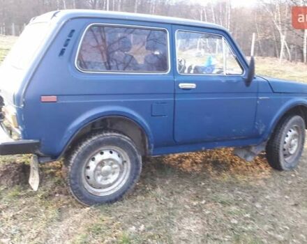 Синий ВАЗ 2121 Нива, объемом двигателя 1.6 л и пробегом 250 тыс. км за 2300 $, фото 3 на Automoto.ua