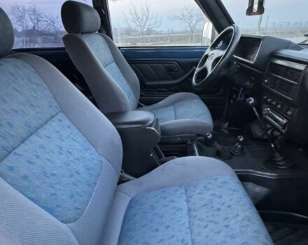 Синий ВАЗ 2121 Нива, объемом двигателя 1.7 л и пробегом 150 тыс. км за 3990 $, фото 4 на Automoto.ua