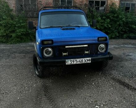 Синий ВАЗ 2121 Нива, объемом двигателя 1.6 л и пробегом 102 тыс. км за 1699 $, фото 1 на Automoto.ua