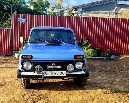 Синий ВАЗ 2121 Нива, объемом двигателя 1.6 л и пробегом 100 тыс. км за 2400 $, фото 1 на Automoto.ua