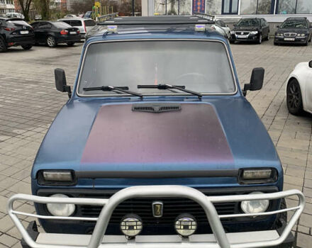 Синий ВАЗ 2121 Нива, объемом двигателя 1.6 л и пробегом 200 тыс. км за 3000 $, фото 1 на Automoto.ua
