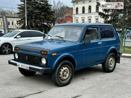 Синий ВАЗ 2121 Нива, объемом двигателя 1.69 л и пробегом 150 тыс. км за 2400 $, фото 1 на Automoto.ua