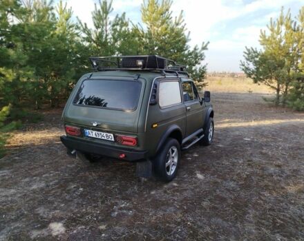 Зеленый ВАЗ 2121, объемом двигателя 1.6 л и пробегом 2 тыс. км за 2999 $, фото 3 на Automoto.ua