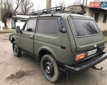Зелений ВАЗ 2121 Нива, об'ємом двигуна 1.6 л та пробігом 140 тис. км за 3600 $, фото 1 на Automoto.ua