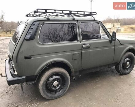 Зелений ВАЗ 2121 Нива, об'ємом двигуна 1.6 л та пробігом 140 тис. км за 3600 $, фото 2 на Automoto.ua