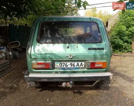 Зеленый ВАЗ 2121 Нива, объемом двигателя 1.6 л и пробегом 150 тыс. км за 780 $, фото 4 на Automoto.ua