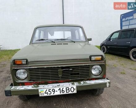 Зеленый ВАЗ 2121 Нива, объемом двигателя 1.6 л и пробегом 312 тыс. км за 850 $, фото 1 на Automoto.ua