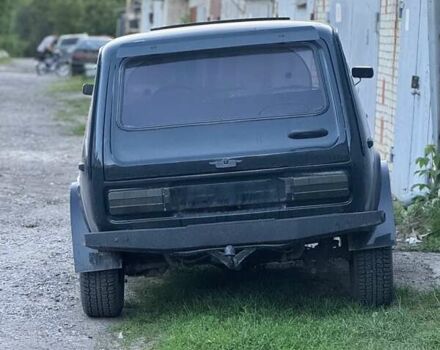 Зеленый ВАЗ 2121 Нива, объемом двигателя 1.6 л и пробегом 50 тыс. км за 4000 $, фото 7 на Automoto.ua