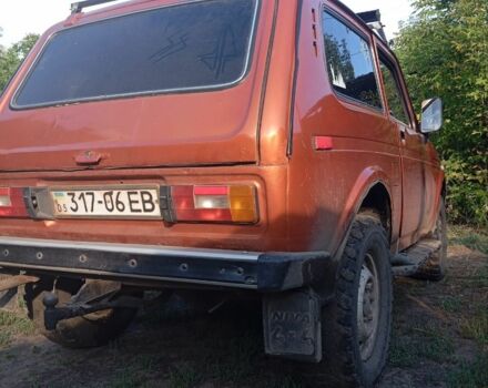Зеленый ВАЗ 2121, объемом двигателя 1.6 л и пробегом 100 тыс. км за 1500 $, фото 2 на Automoto.ua