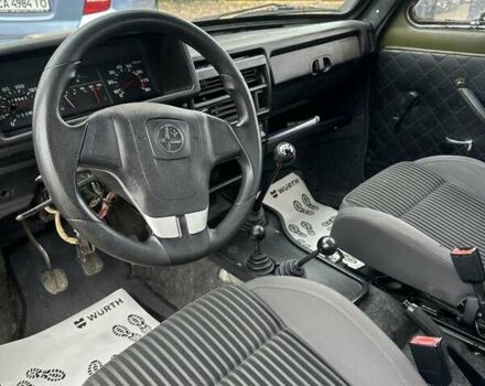 Зелений ВАЗ 2121 Нива, об'ємом двигуна 1.6 л та пробігом 119 тис. км за 3800 $, фото 13 на Automoto.ua