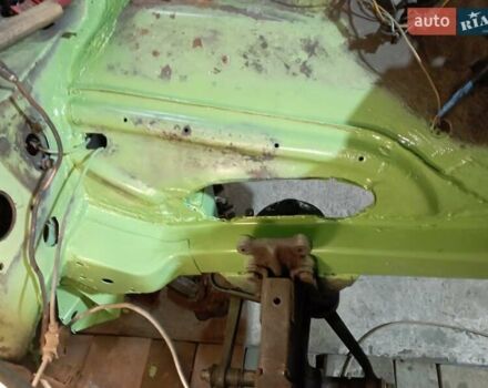 Зелений ВАЗ 2121 Нива, об'ємом двигуна 1.5 л та пробігом 200 тис. км за 2000 $, фото 7 на Automoto.ua