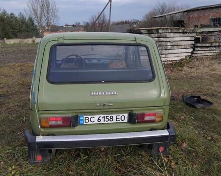 Зеленый ВАЗ 2121 Нива, объемом двигателя 1.6 л и пробегом 92 тыс. км за 3000 $, фото 3 на Automoto.ua