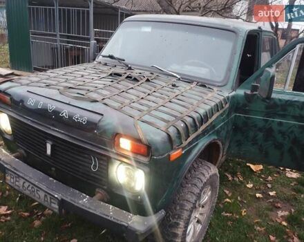 Зеленый ВАЗ 2121 Нива, объемом двигателя 1.6 л и пробегом 200 тыс. км за 1750 $, фото 10 на Automoto.ua