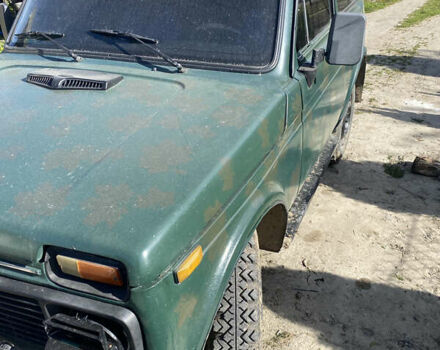 Зеленый ВАЗ 2121 Нива, объемом двигателя 1.7 л и пробегом 120 тыс. км за 2500 $, фото 6 на Automoto.ua