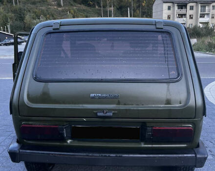 Зеленый ВАЗ 2121 Нива, объемом двигателя 1.6 л и пробегом 100 тыс. км за 3000 $, фото 2 на Automoto.ua