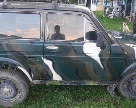 Зелений ВАЗ 2121 Нива, об'ємом двигуна 1.6 л та пробігом 150 тис. км за 1200 $, фото 5 на Automoto.ua