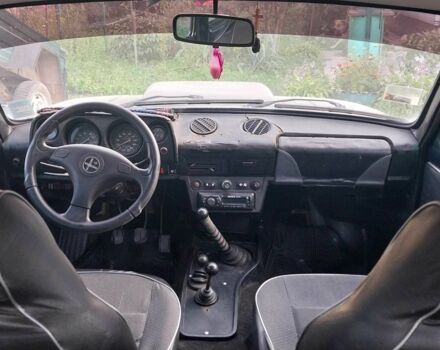 Зелений ВАЗ 2121, об'ємом двигуна 1.6 л та пробігом 64 тис. км за 1500 $, фото 4 на Automoto.ua