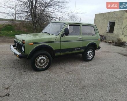 Зеленый ВАЗ 2121 Нива, объемом двигателя 1.6 л и пробегом 70 тыс. км за 1600 $, фото 2 на Automoto.ua