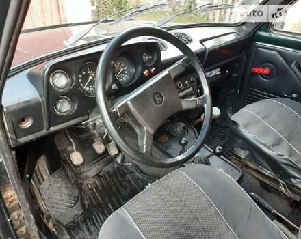 Зеленый ВАЗ 2121 Нива, объемом двигателя 1.6 л и пробегом 150 тыс. км за 2200 $, фото 13 на Automoto.ua