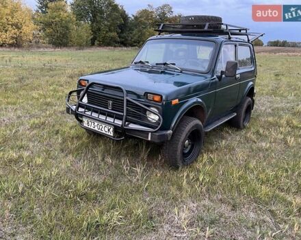 Зеленый ВАЗ 2121 Нива, объемом двигателя 1.6 л и пробегом 200 тыс. км за 2200 $, фото 1 на Automoto.ua