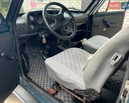 Зеленый ВАЗ 2121 Нива, объемом двигателя 1.6 л и пробегом 200 тыс. км за 2200 $, фото 12 на Automoto.ua