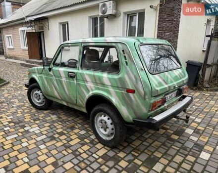Зеленый ВАЗ 2121 Нива, объемом двигателя 1.58 л и пробегом 140 тыс. км за 2200 $, фото 3 на Automoto.ua