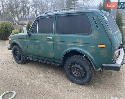 Зеленый ВАЗ 2121 Нива, объемом двигателя 1.7 л и пробегом 120 тыс. км за 2500 $, фото 3 на Automoto.ua