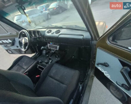 Зелений ВАЗ 2121 Нива, об'ємом двигуна 1.57 л та пробігом 287 тис. км за 2500 $, фото 6 на Automoto.ua