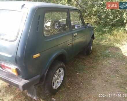 Зеленый ВАЗ 2121 Нива, объемом двигателя 1.6 л и пробегом 179 тыс. км за 1800 $, фото 1 на Automoto.ua