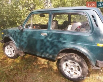 Зеленый ВАЗ 2121 Нива, объемом двигателя 1.6 л и пробегом 179 тыс. км за 1800 $, фото 2 на Automoto.ua